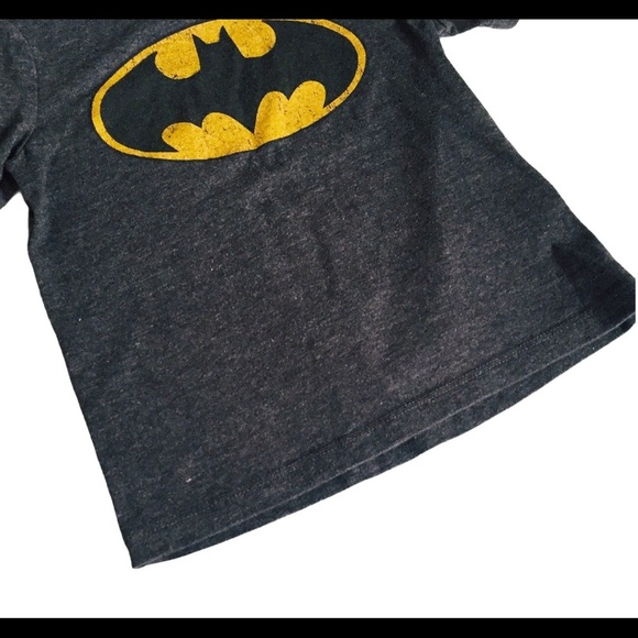 OLD NAVY BATMAN DC Comics Bat Signal Logo Tee/Top With Cap Sleeves Grey Boys 2T - Picture 6 of 14